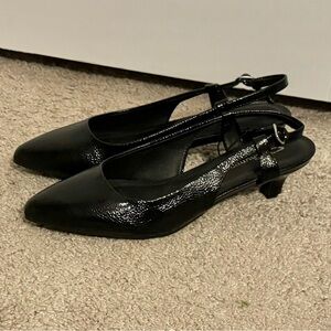 Pretty CL by Laundry size 8 black kitten heel slingback buckle shoes new
